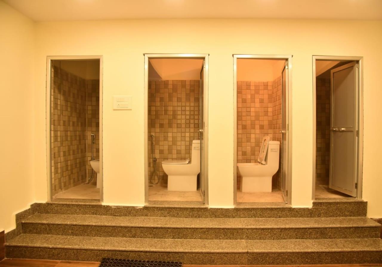 Hotel Relax Inn Prayagraj Esterno foto